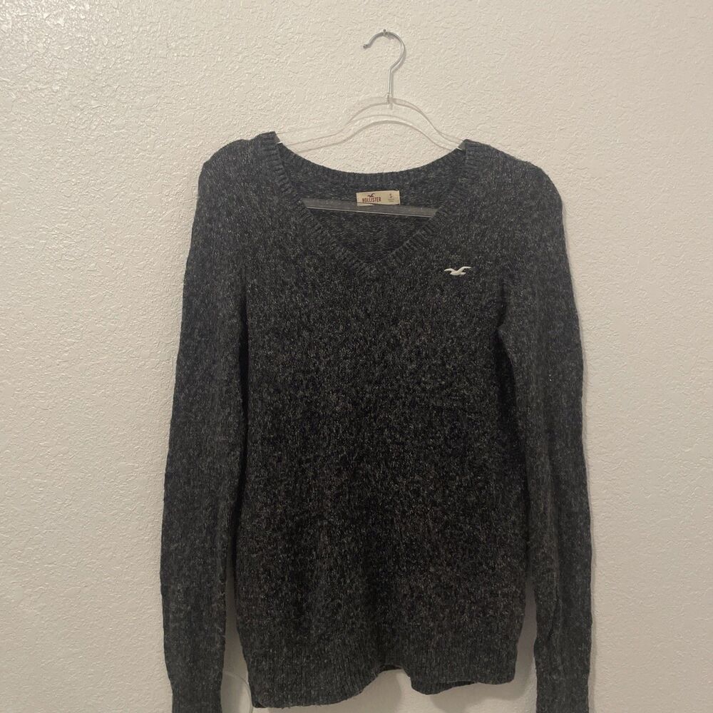 Hollister Women’s S Small Gray Sweater Logo Pullover Long Sleeve Classic Preppy